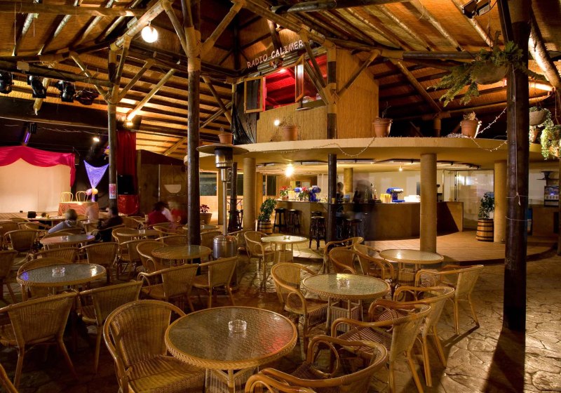 Ausstattung & Service