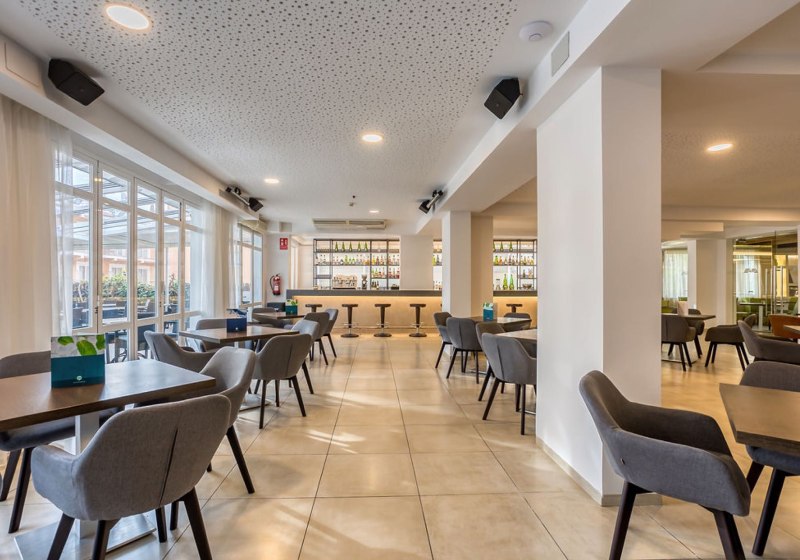 Beispiel: Ausstattung & Service