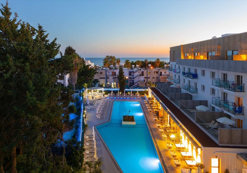 Beispiel: Hotel Außenpool