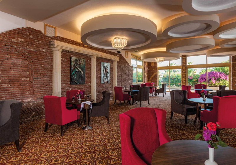 Ausstattung & Service