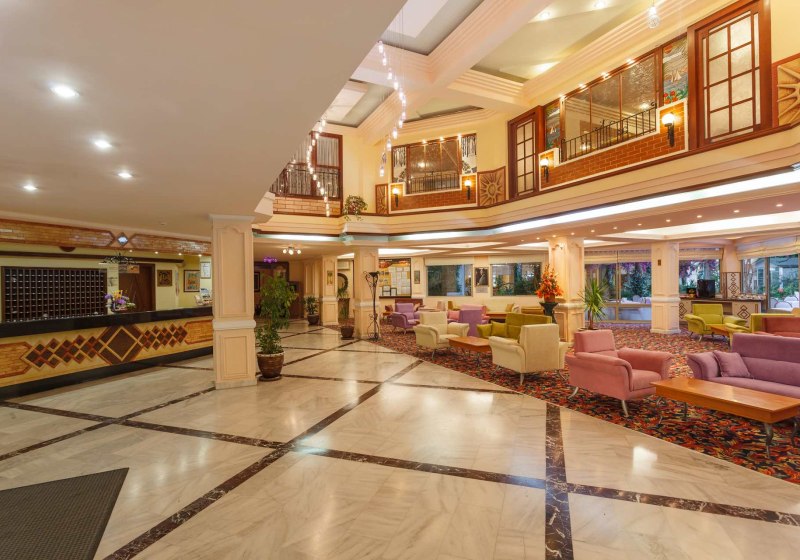 Ausstattung & Service