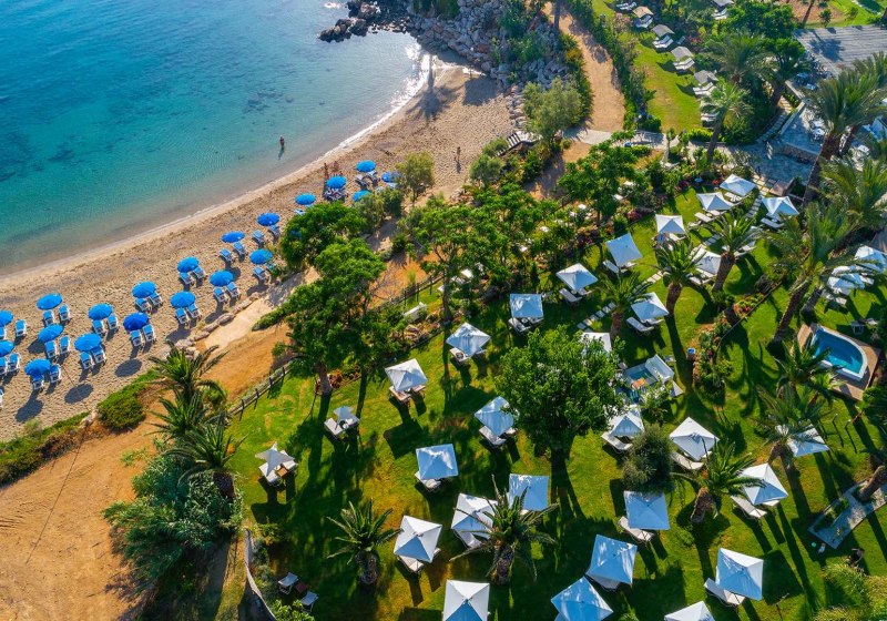 Crystal Springs Beach Hotel