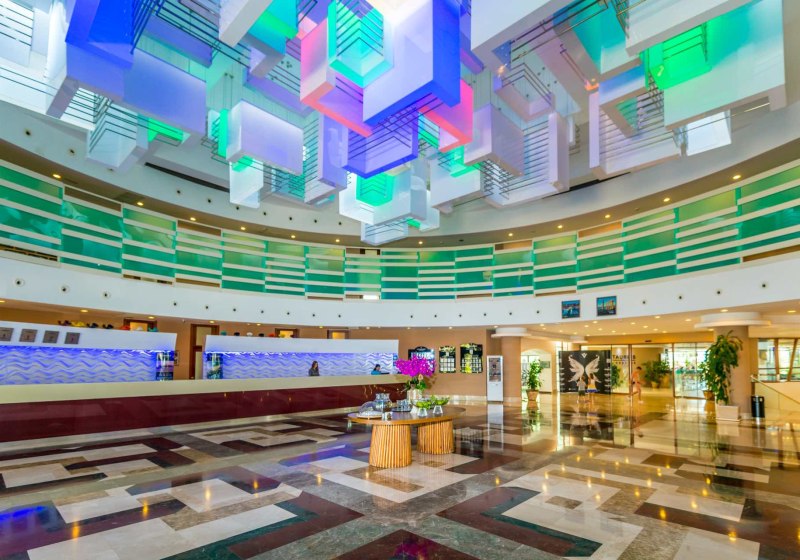 Ausstattung & Service