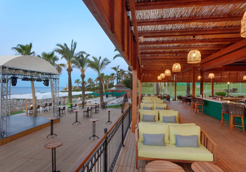 Ausstattung & Service