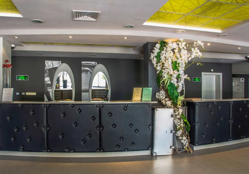 Ausstattung & Service