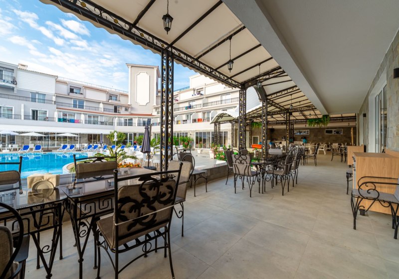 Ausstattung & Service