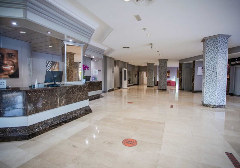 Ausstattung & Service