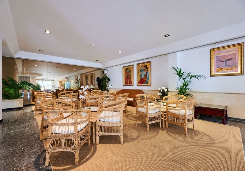 Ausstattung & Service