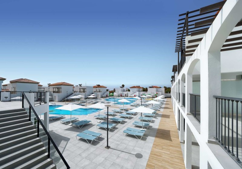 Broncemar Beach Suites Hotel