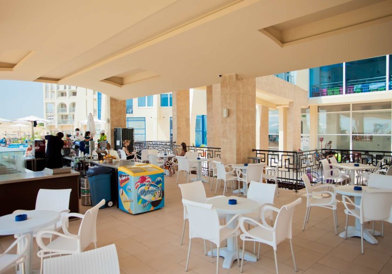 Ausstattung & Service