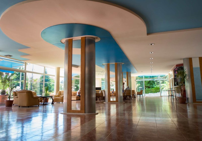 Ausstattung & Service