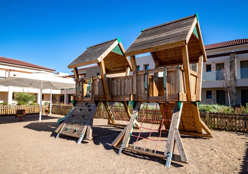 Almyros Beach Resort & Spa