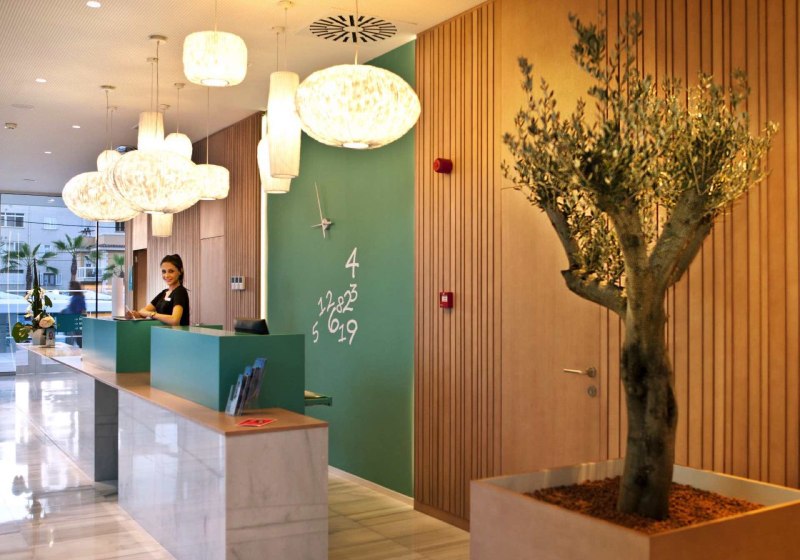 Ausstattung & Service