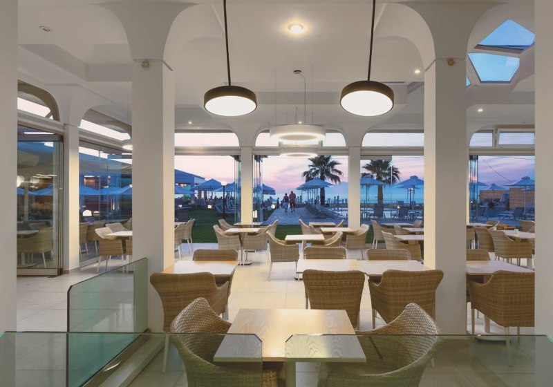 Ausstattung & Service