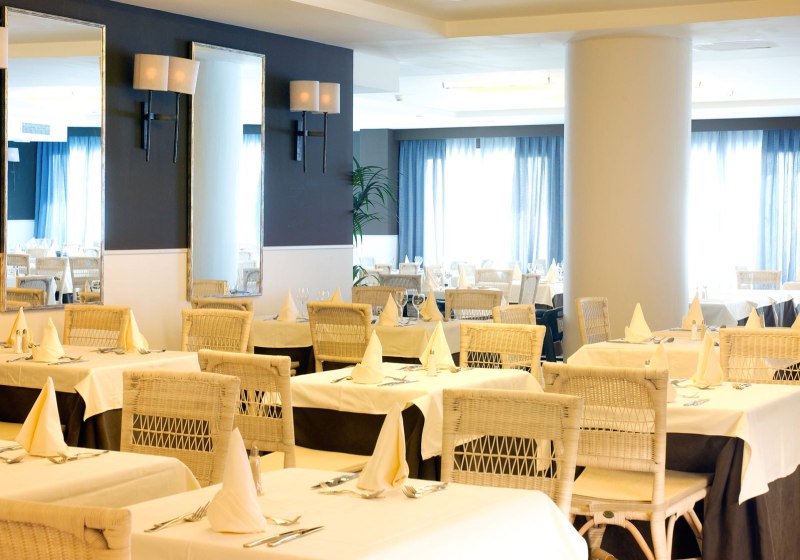 Ausstattung & Service