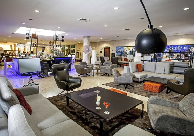 Ausstattung & Service