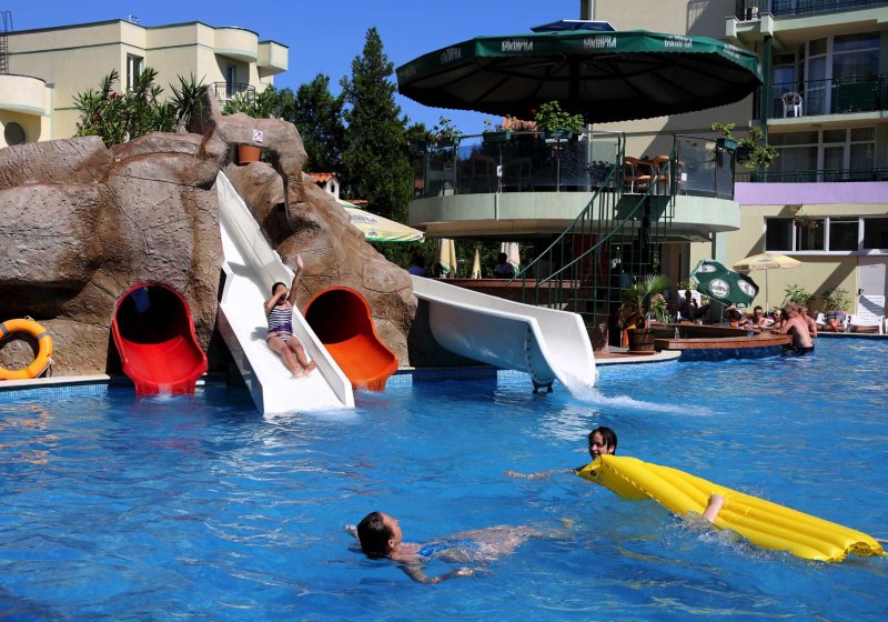 Sunny Day Club Hotel