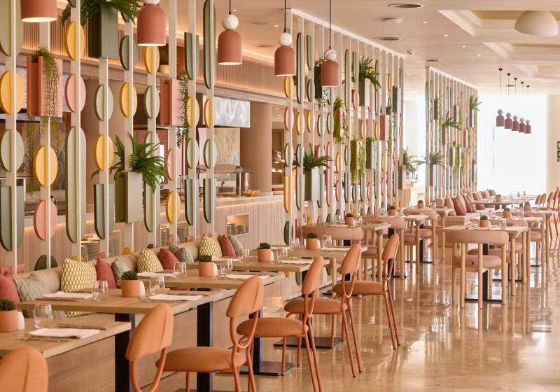 Ausstattung & Service