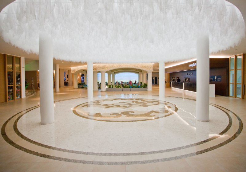 Ausstattung & Service