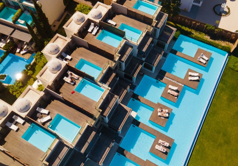 The Ixian Grand & All Suites