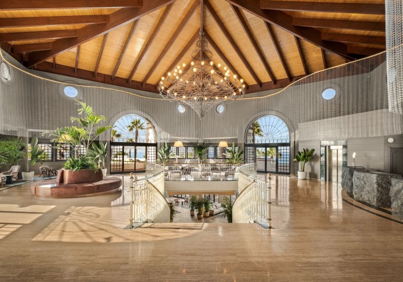 Ausstattung & Service