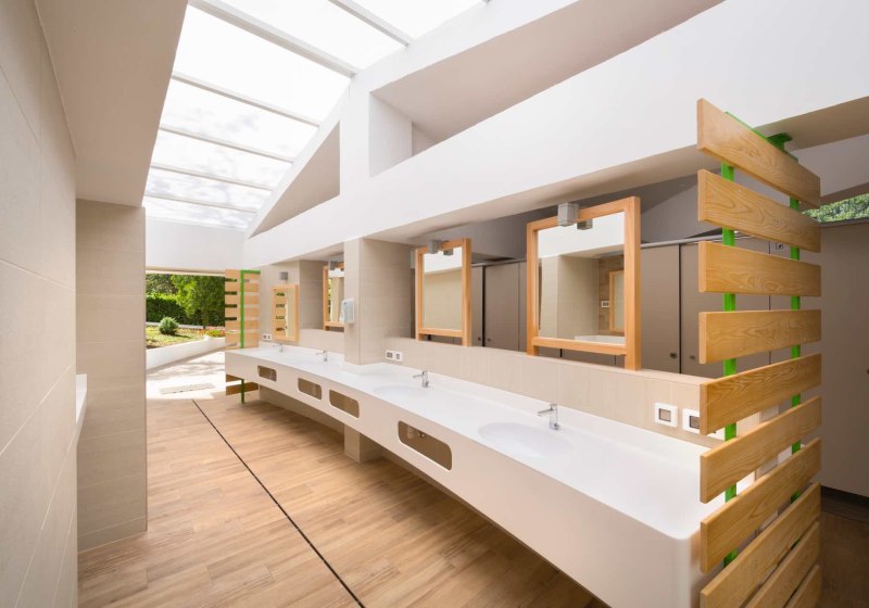 Ausstattung & Service