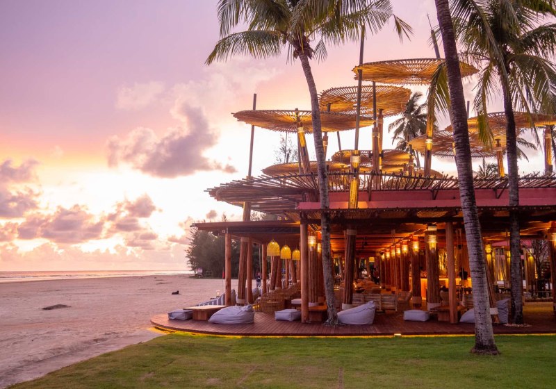 Apsara Beachfront Resort & Villas