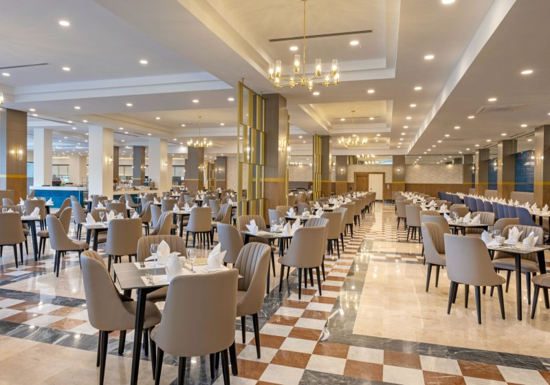 Ausstattung & Service