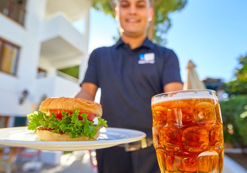 Ausstattung & Service