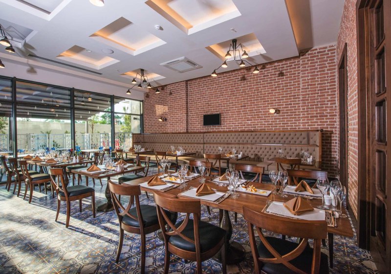 Ausstattung & Service