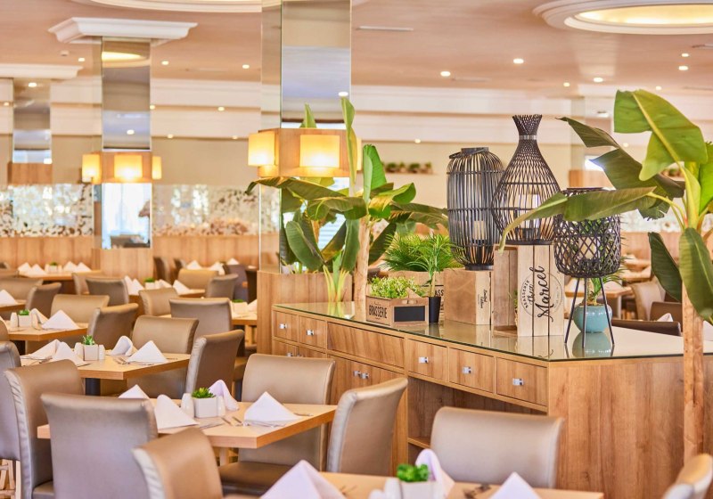 Ausstattung & Service