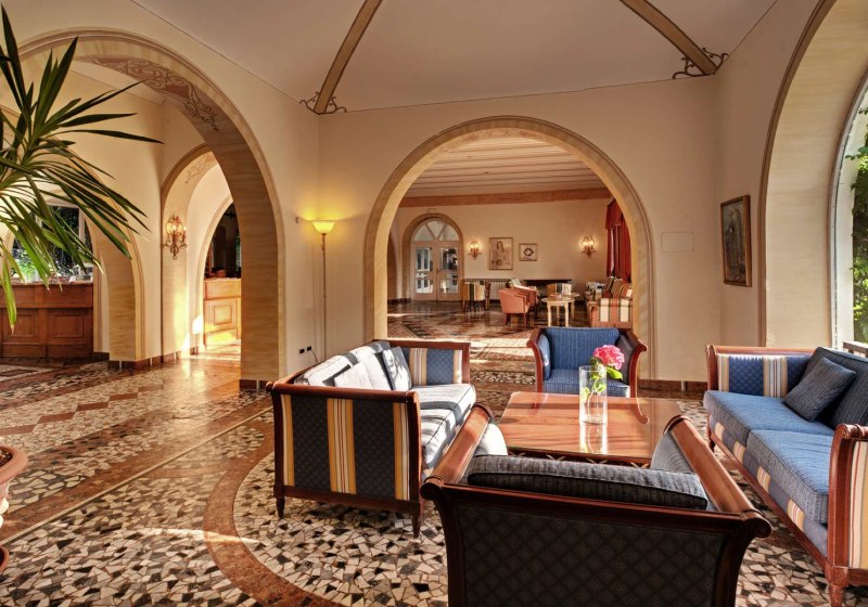 Ausstattung & Service