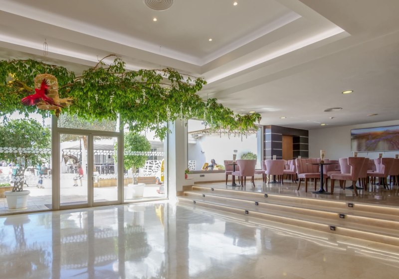 Ausstattung & Service