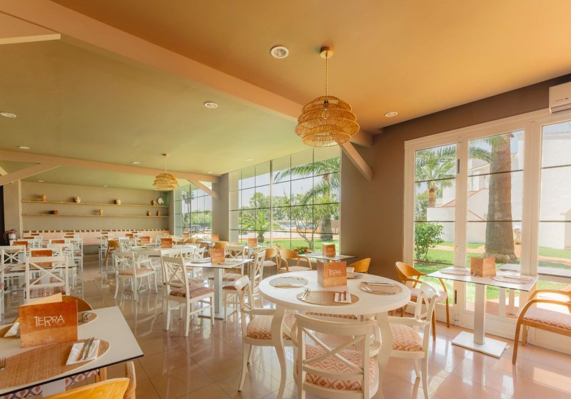 Ausstattung & Service