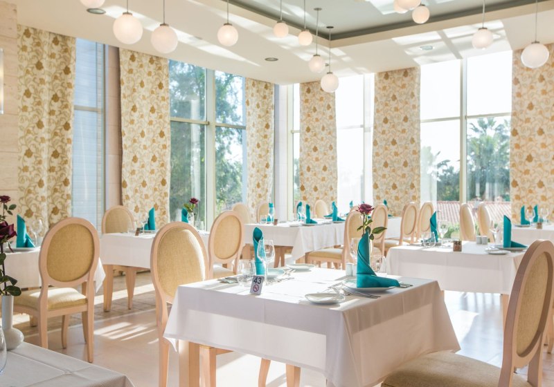 Ausstattung & Service