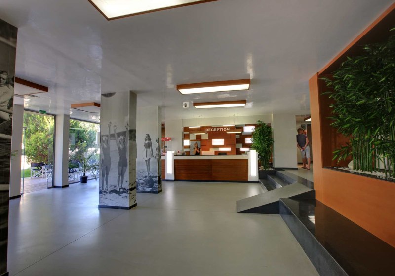 Ausstattung & Service