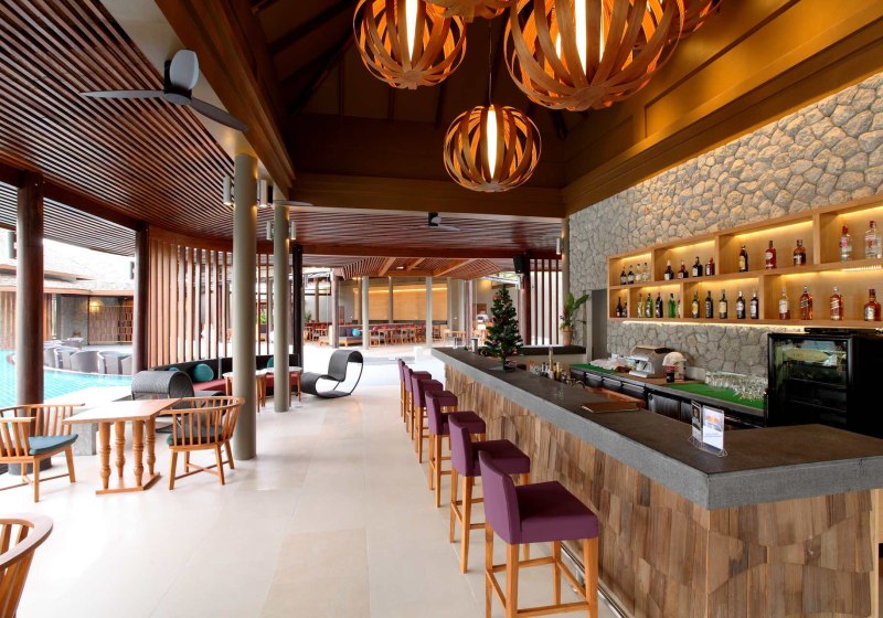 Apsara Beachfront Resort & Villas