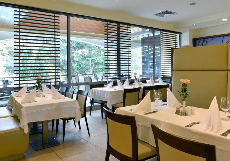 Ausstattung & Service