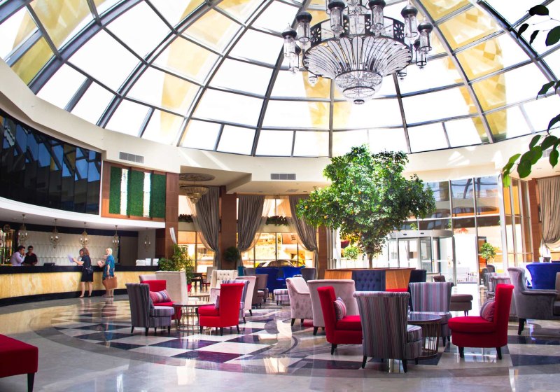 Ausstattung & Service