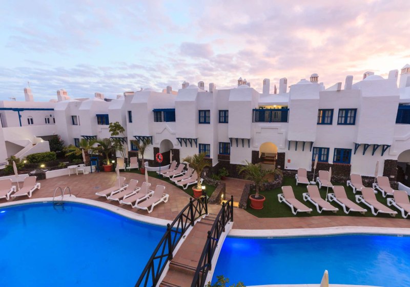 Bahía Fañabé Suites & Villas