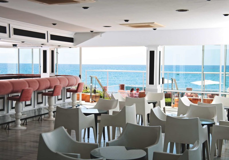 Ausstattung & Service