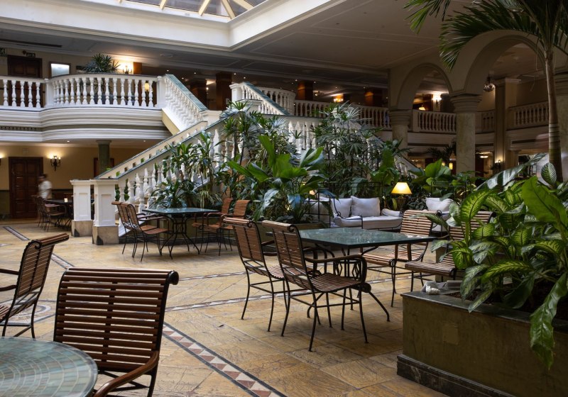 Ausstattung & Service