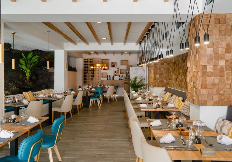 Ausstattung & Service