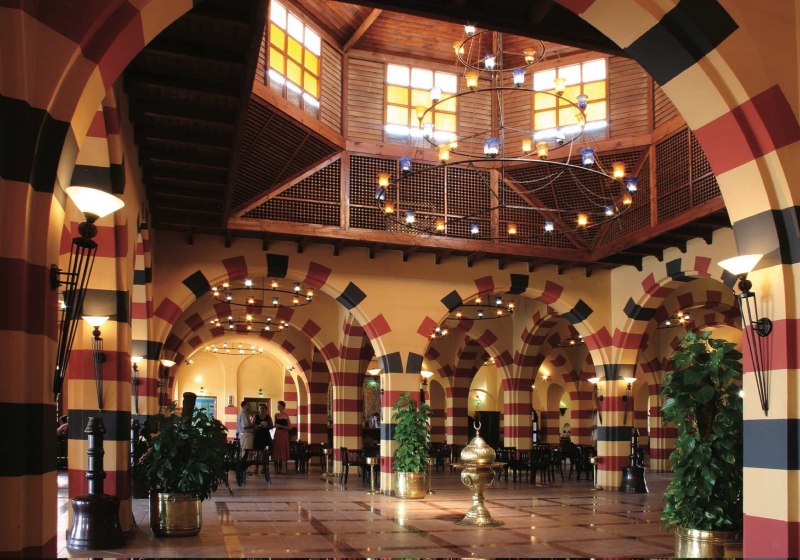 Ausstattung & Service