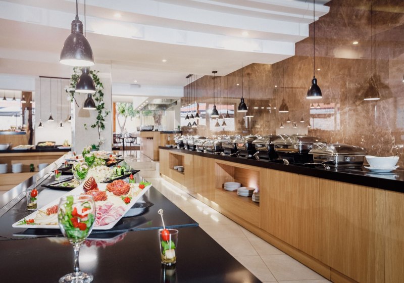 Ausstattung & Service