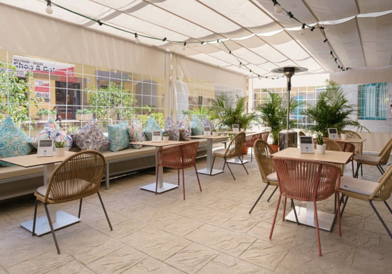 Ausstattung & Service