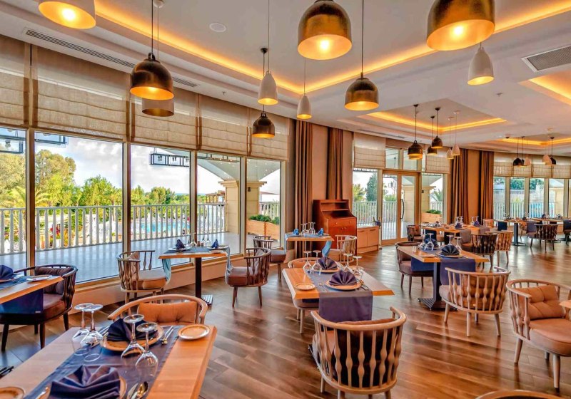 Ausstattung & Service