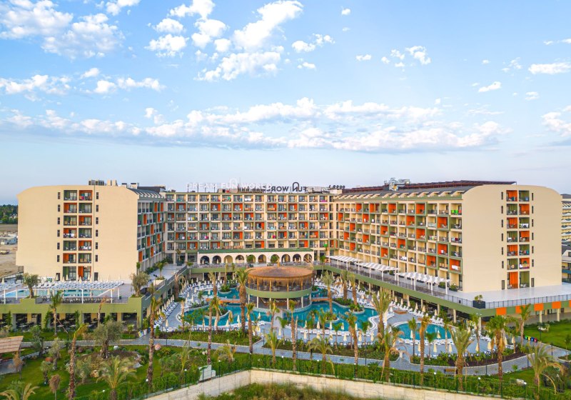 Dream Fun World Hotel