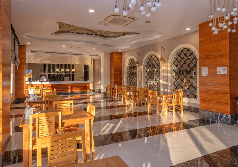 Ausstattung & Service