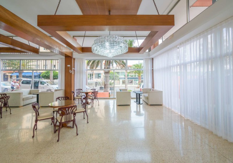 Ausstattung & Service